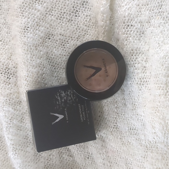 V KOSMETIK Loose Powder in N08 COOL NEUTRAL, 8g/0.28oz - Picture 11 of 11